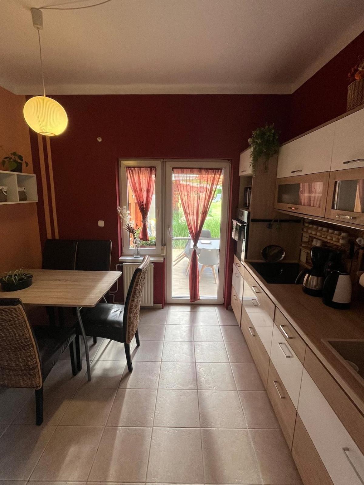 Tejfeles Vendeghaz Apartment Porva Екстериор снимка